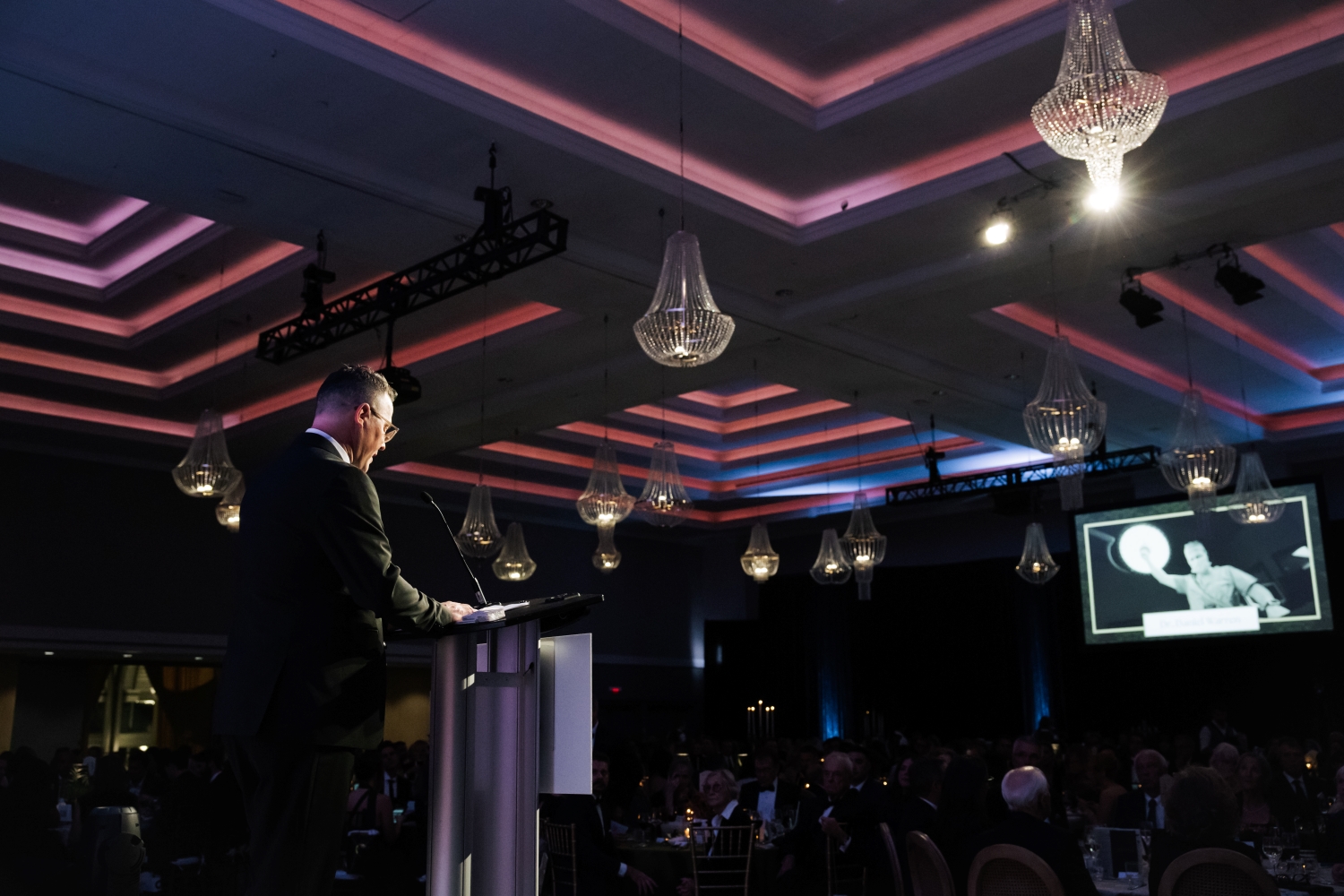 RCP-VISIONS-2025-387web Dr. Daniel Warren, Neurosurgeon, speaking at Visions